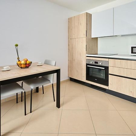 Supreme Studio Apartment Bijoux Umag Exterior photo