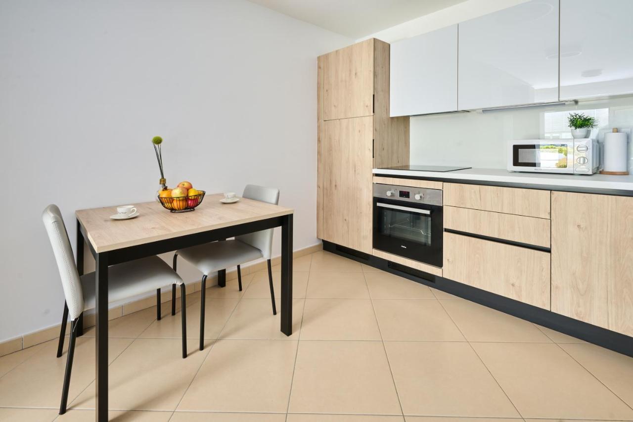 Supreme Studio Apartment Bijoux Umag Exterior photo