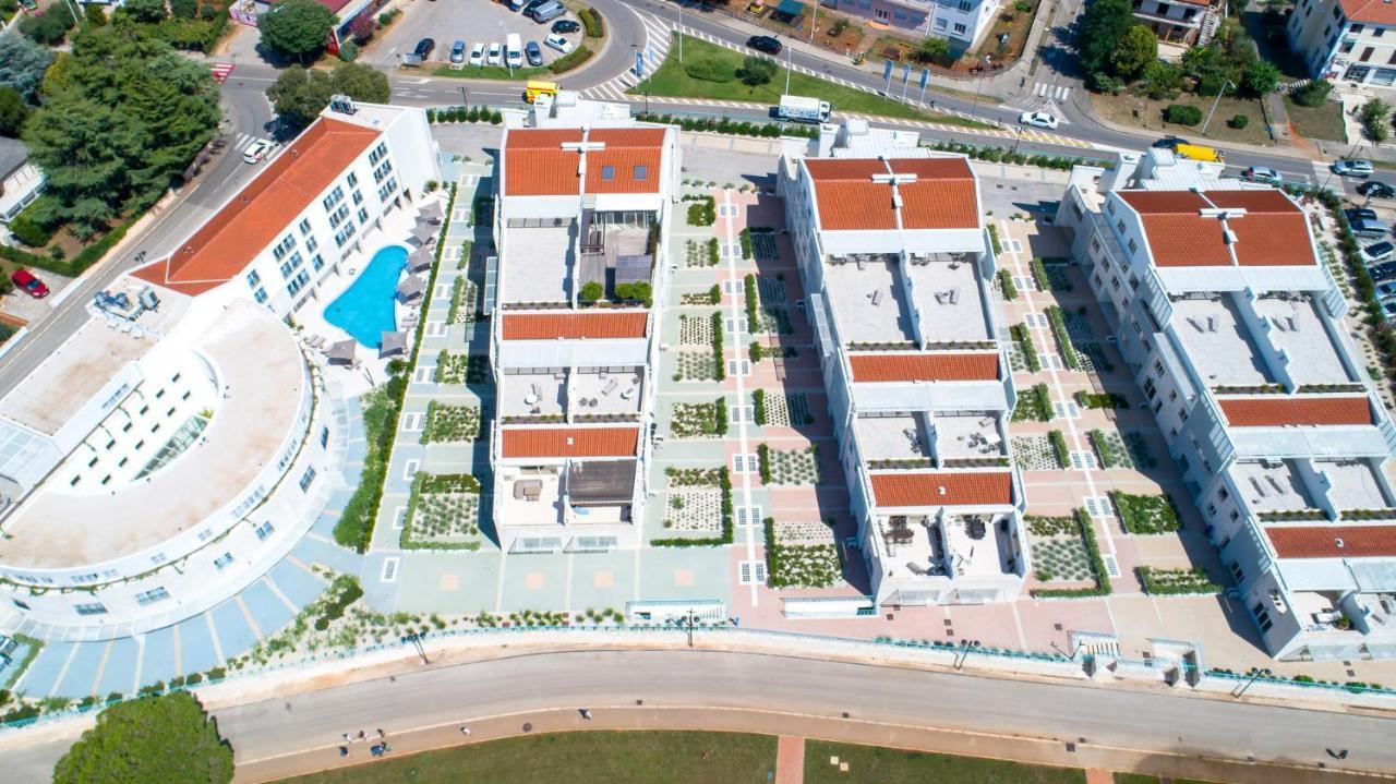 Supreme Studio Apartment Bijoux Umag Exterior photo