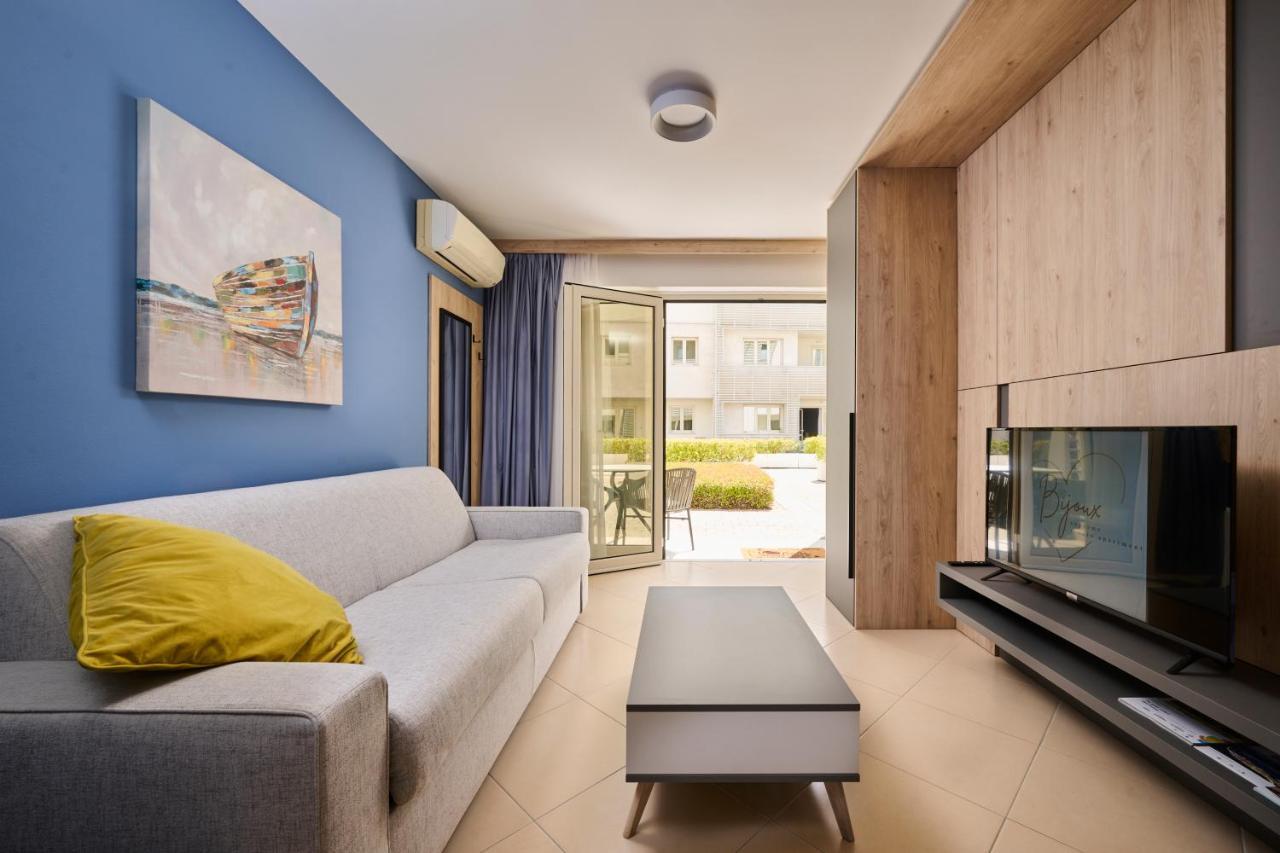 Supreme Studio Apartment Bijoux Umag Exterior photo
